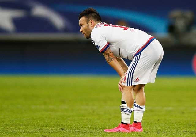 Mathieu Valbuena en un partido con el Olympique de Lyon